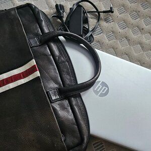HP laptop and black laptop bag